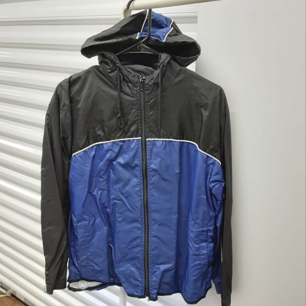 St. John's Bay Black and Blue Hooded Windbreaker Boys Size Medium
